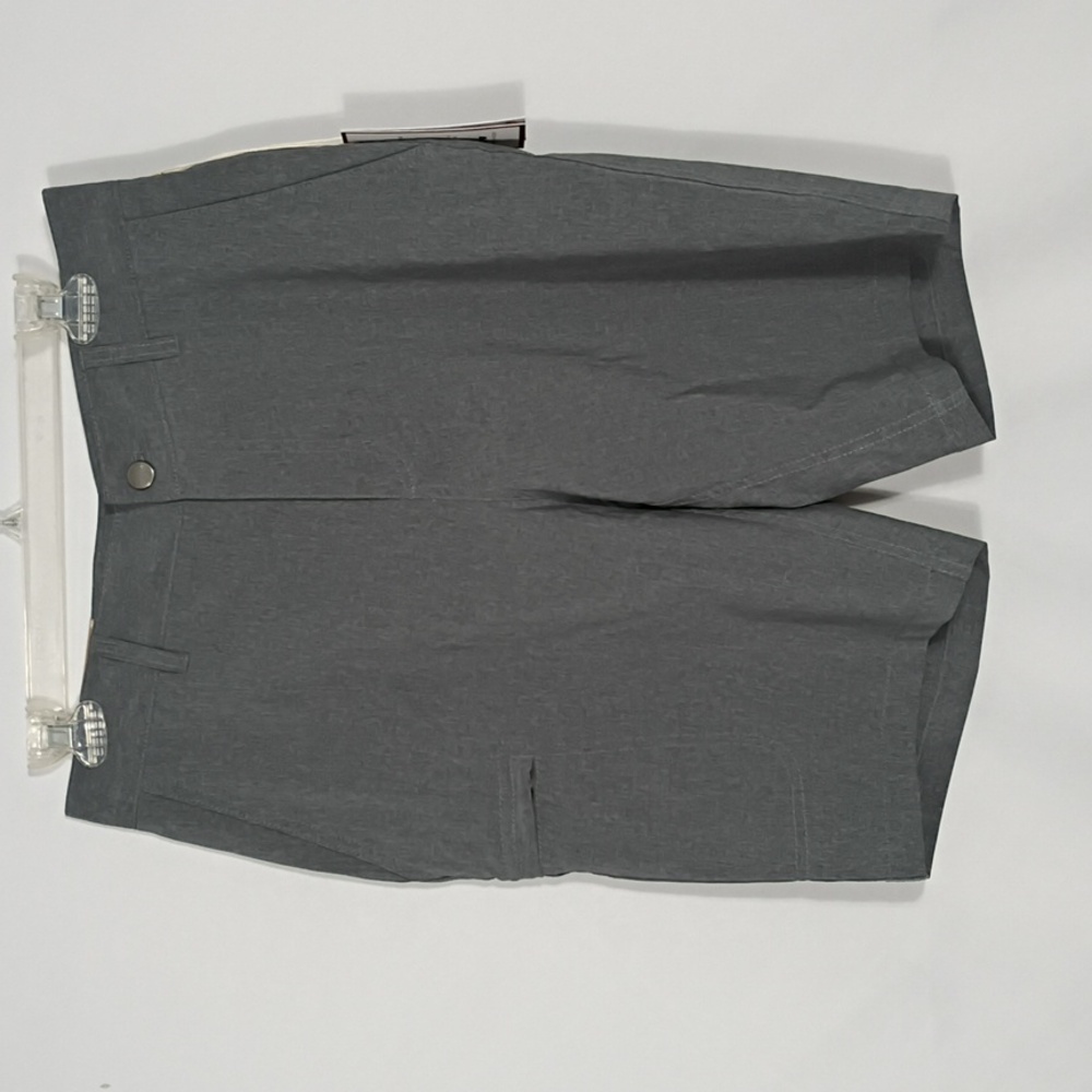 NWT Panama Jack Light Gray Zip Pocket Hybrid Short Men Size 30  Quick Drying